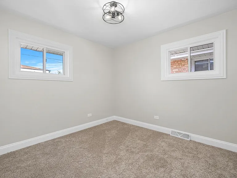 5206 State Rd — Photo 9