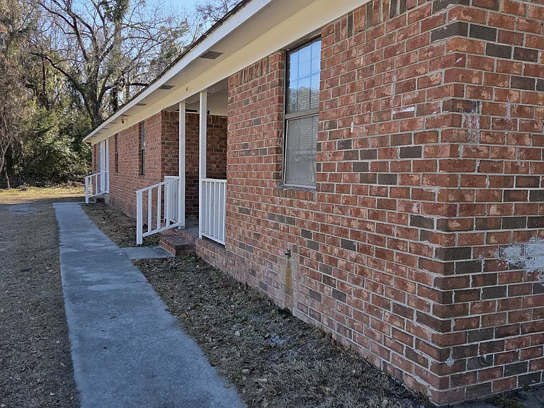 4738 W Oglethorpe Hwy #B — Photo 2
