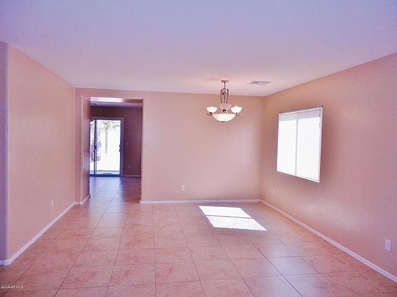 4th image of 11606 W Schleifer Dr