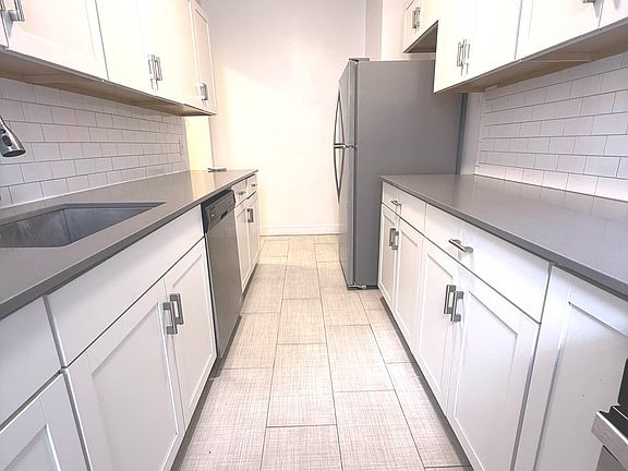 2nd image of 3095 29th St APT 2D