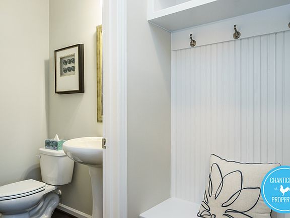 5th image of 1120 Midtowne Way #1