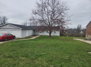 11 Willowood Ln #B, Walton, KY 41094