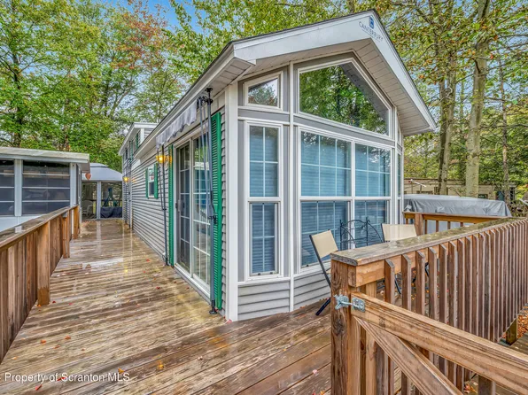 349 Wolf Run, Gouldsboro, PA 18424