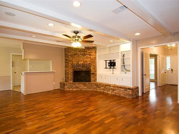 5th image of 6143 Braesheather Dr