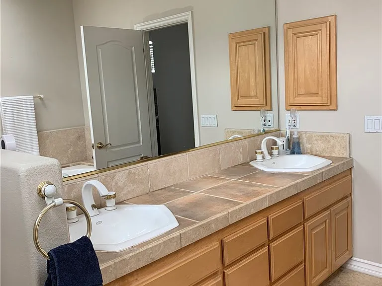 1007 Lilienthal Ln — Photo 21