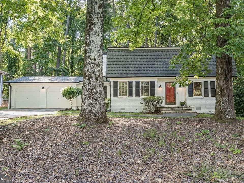 1st image of 2662 Lee Ann Dr