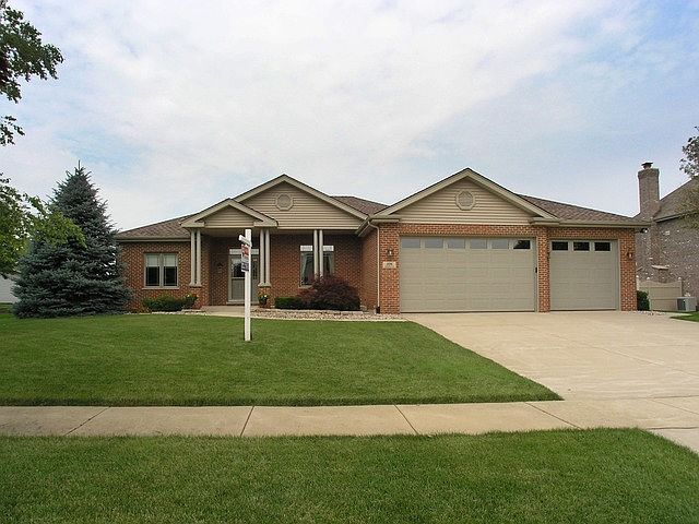 1st image of 106 Ashburton Ln