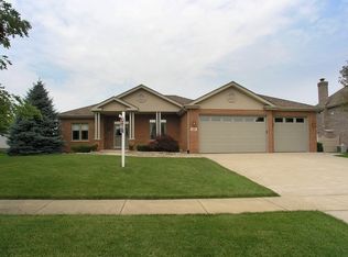 106 Ashburton Ln, Peotone, IL 60468