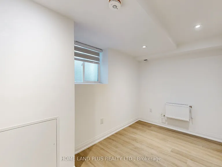 619 Merton St #A1 — Photo 13