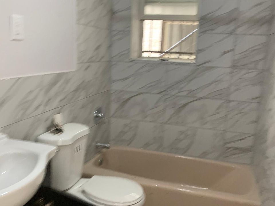 2nd image of 322 Park Ave #15