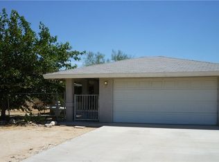 56333 Linn Rd, Landers, CA 92285