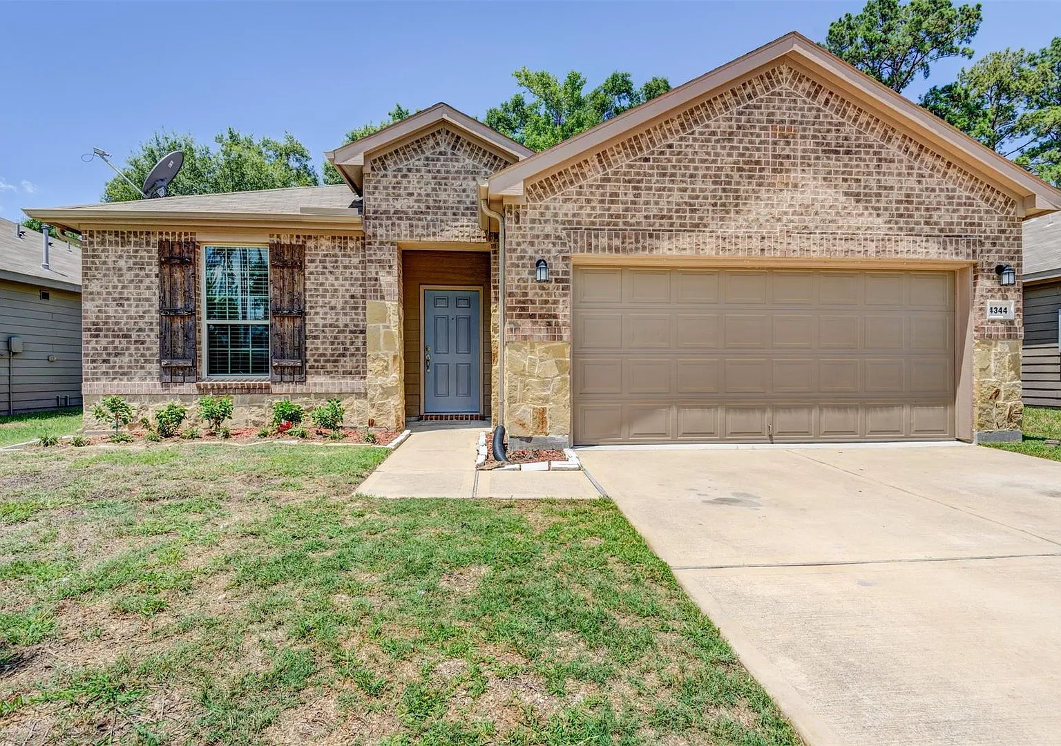 4344 Roaring Falls Freshly Updated 4 Bedroom Home for Lease! — Photo 1