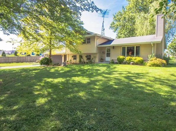 N85W12940 Renee DRIVE, Menomonee Falls, WI 53051