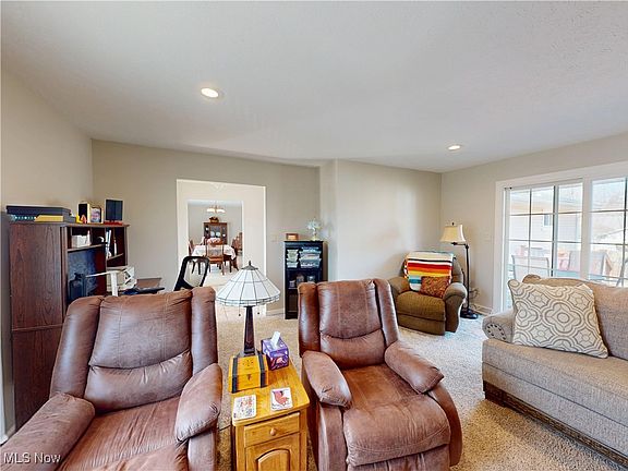 5th image of 6727 Hickory Hill Dr