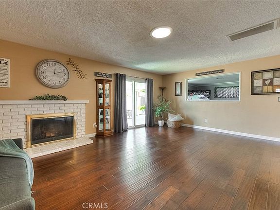 4th image of 11229 Town Country Dr