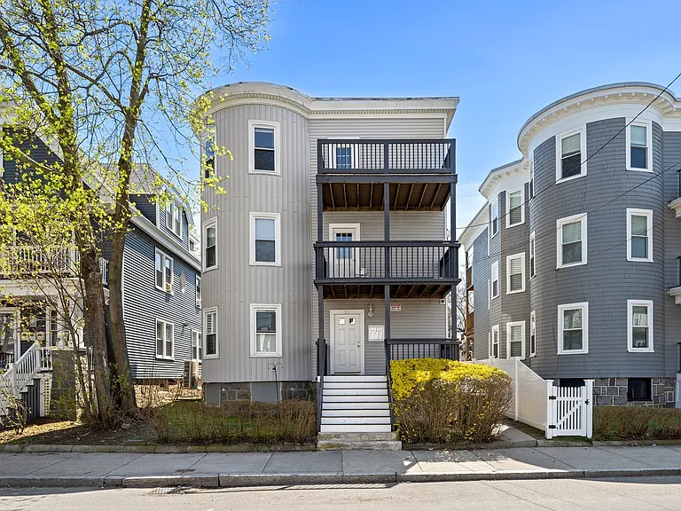 51 King St #3 — Photo 15