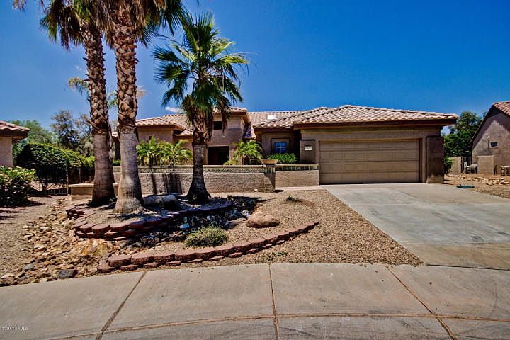1st image of 16544 W Arroyo Ct