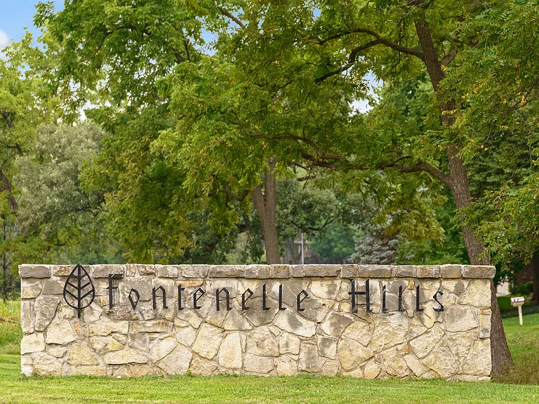 Fontenelle Hills — Photo 9