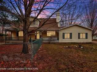 1515 E Haslett Rd, Williamston, MI 48895