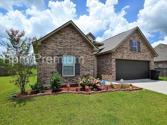3rd image of 20027 Pecan Hill Dr