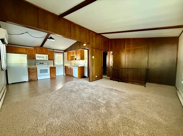 1907 Harrow Rd, Waterloo, IA 50701