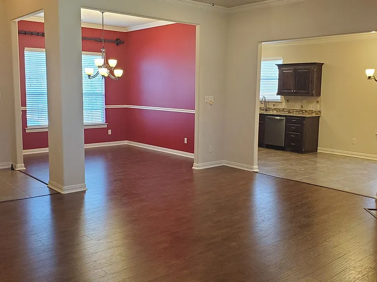 1125 Northwood Ln — Photo 4