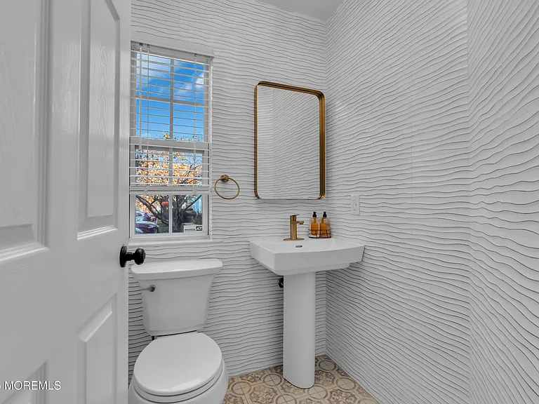 31 Lexington Ct — Photo 10