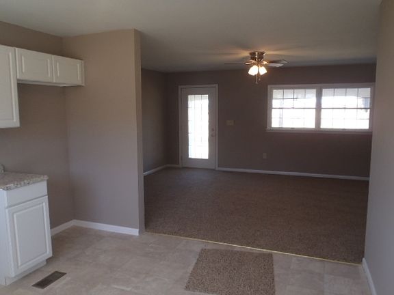 2nd image of 283 Glenn Dr