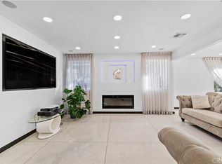 10533 Samoa Ave, Tujunga, CA 91042