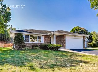 523 Quigley St, Mundelein, IL 60060