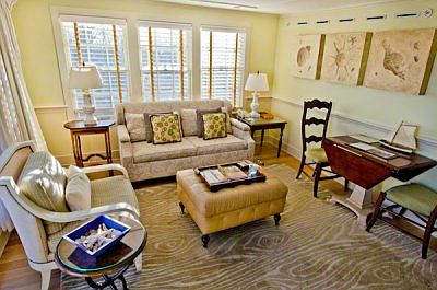 Living/Dining Roo - Alt. View