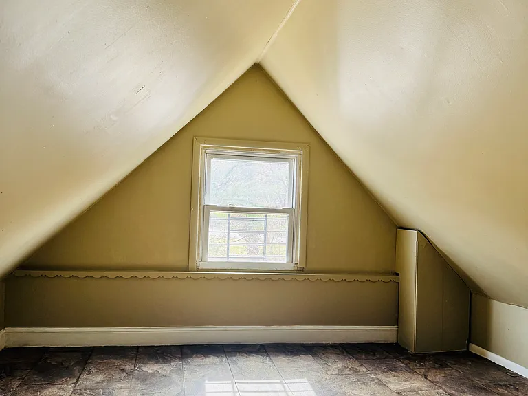 42 Bennett Ave #2 — Photo 13