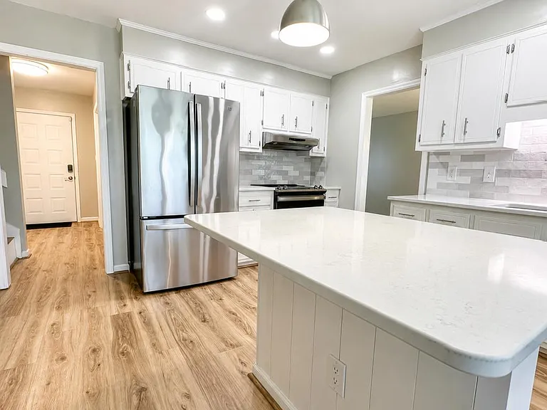 247 Brookside Ct — Photo 8