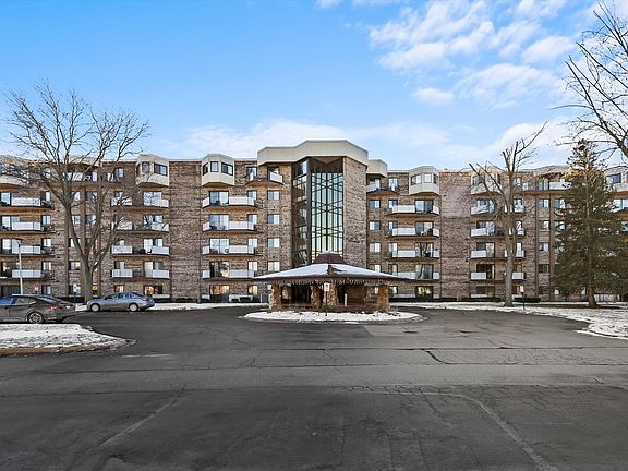 2nd image of 1275 Baldwin Ln #208