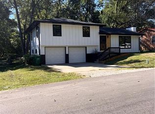 303 E Bennett St, Butler, MO 64730