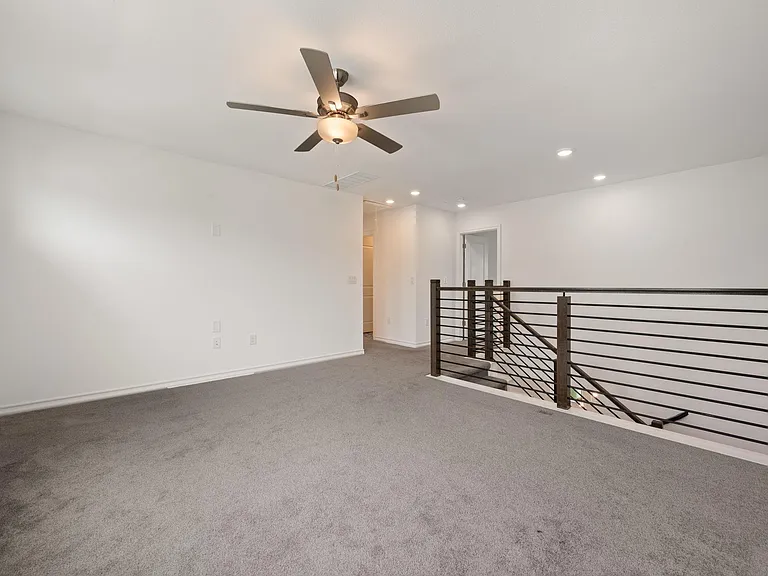 2902 Tavern Dr — Photo 19