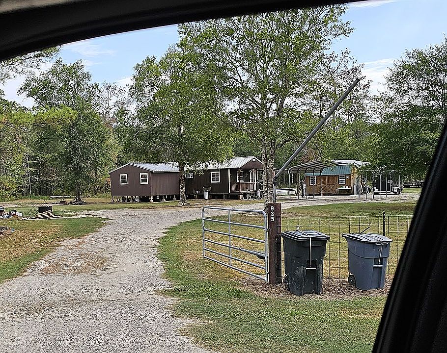 935 County Road 112, Devers, TX 77538 Zillow