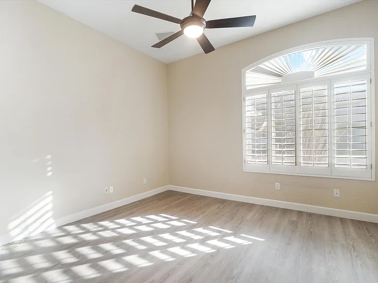 5222 E Danbury Rd — Photo 15