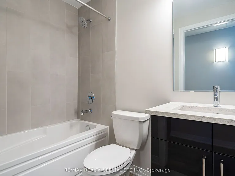 470 Gordon Krantz Ave #415 — Photo 5