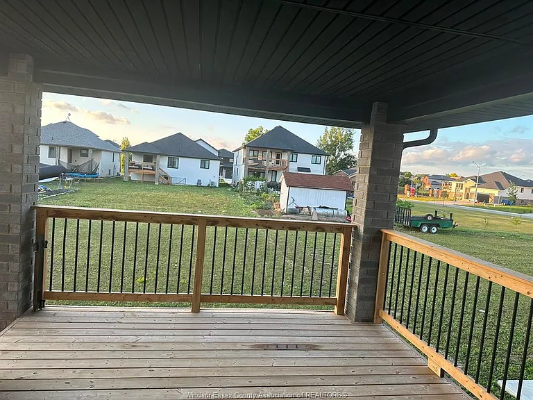 112 Kingsbridge Dr #UPPER — Photo 10