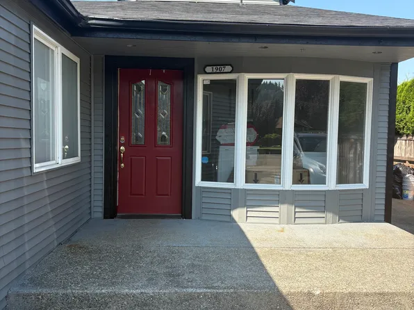 1907 9th Ave SE #C, Puyallup, WA 98372