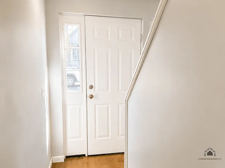 79 Main St — Photo 4