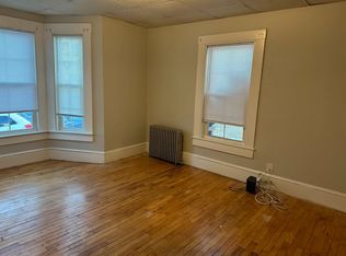 37-39 Arlington St #5, Lowell, MA 01854
