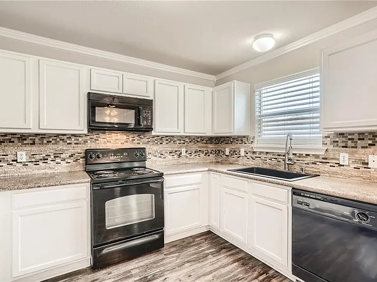 612 Copper Ct — Photo 9
