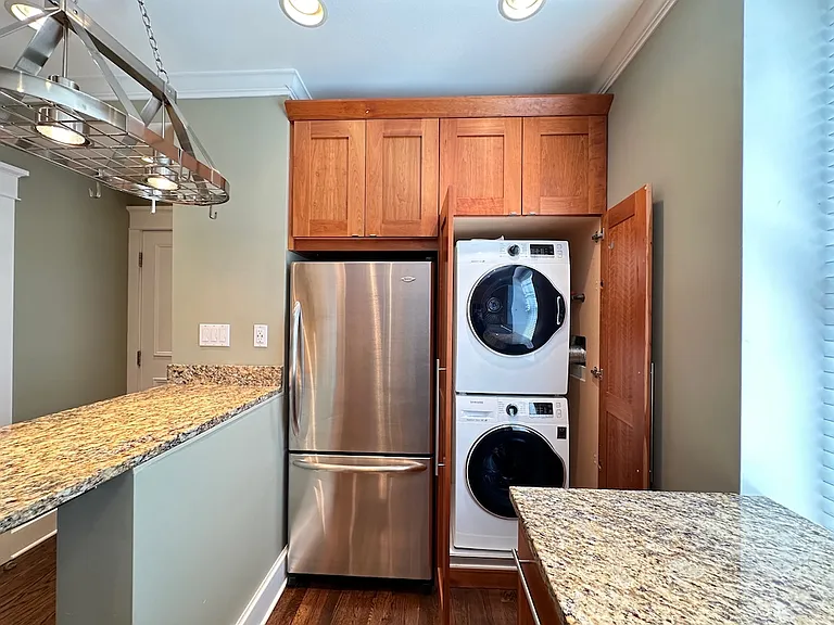 3614 N Bosworth Ave #R2 — Photo 20