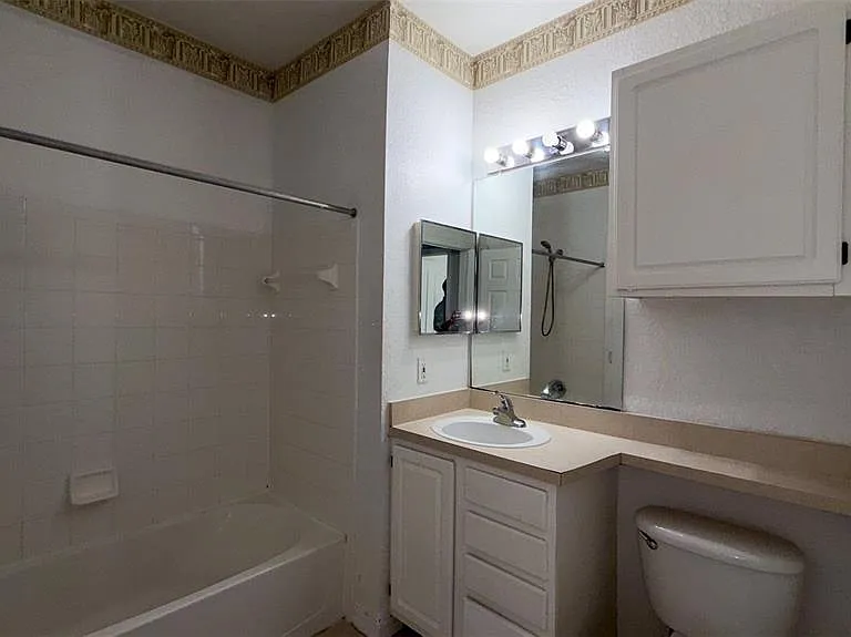 8812 Dunes Ct #305 — Photo 19