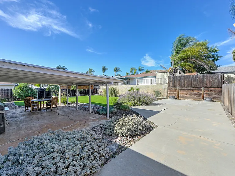 9524 Galston Dr — Photo 24