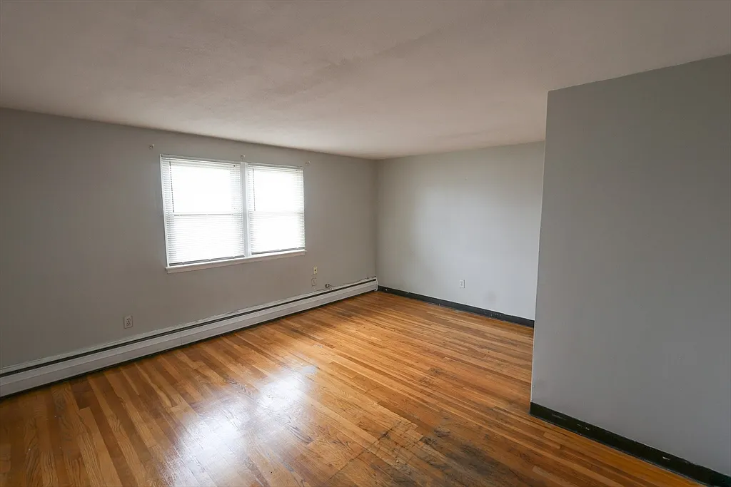 2 bed, 1.0 bath, 500 sqft, $2,550 — Photo 4
