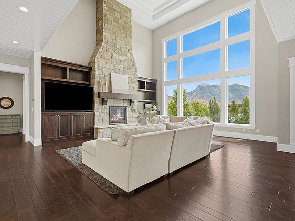 5th image of 6547 W Normandy Way