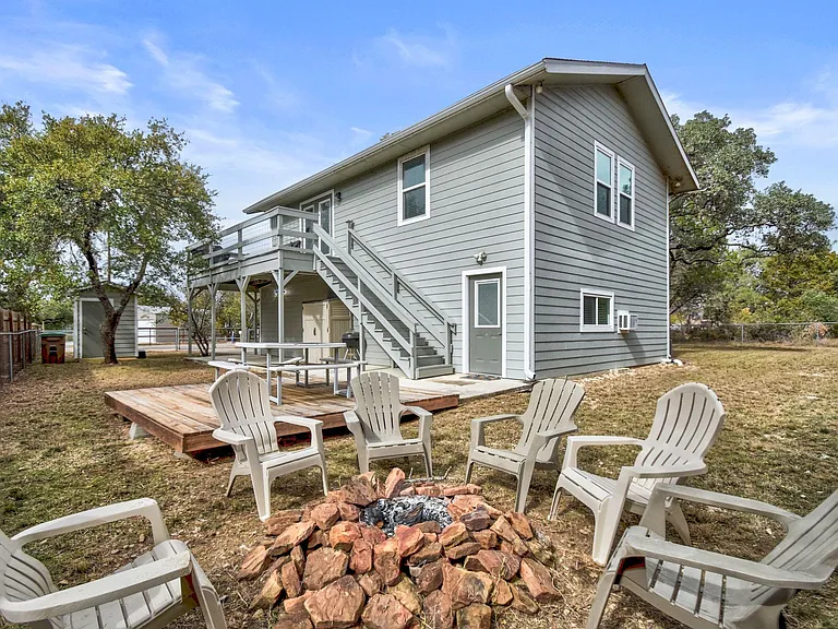 2591 Lakeshore Dr — Photo 24